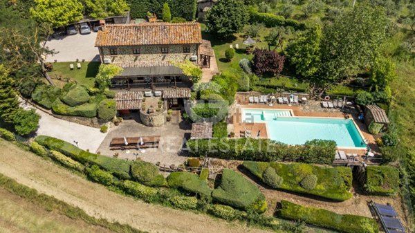 casa indipendente in vendita a Paciano