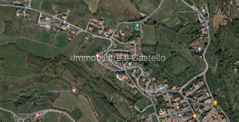 terreno edificabile in vendita a Paciano