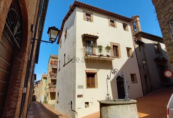 appartamento in vendita a Paciano