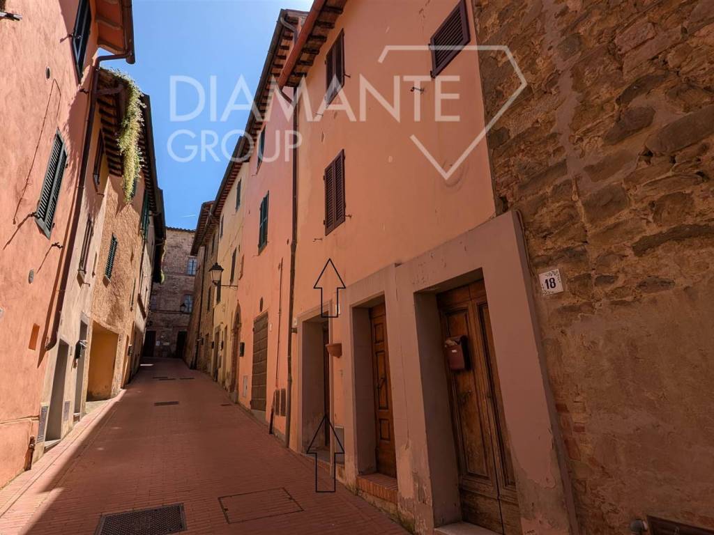 appartamento in vendita a Paciano