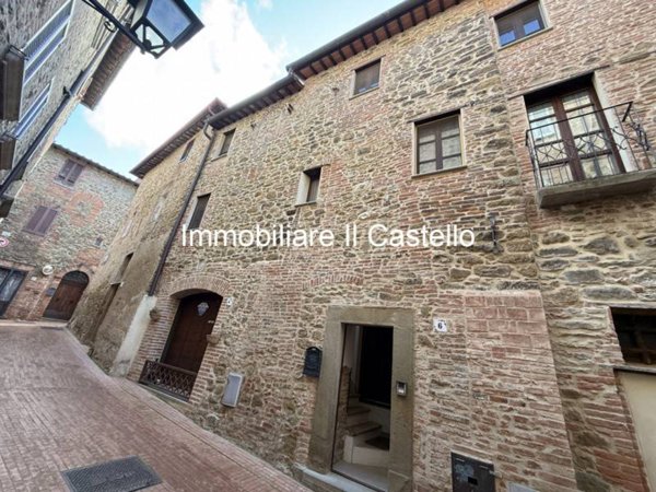 intera palazzina in vendita a Paciano