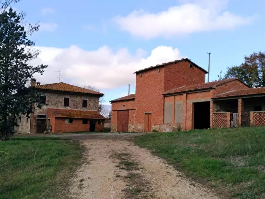 casa indipendente in vendita a Paciano