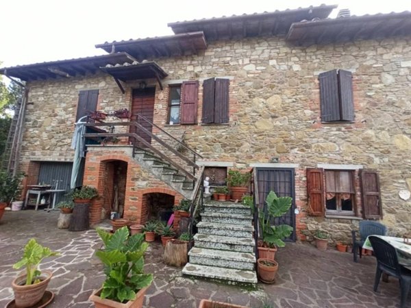 appartamento in vendita a Paciano