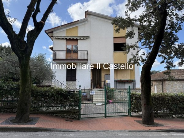 appartamento in vendita a Paciano