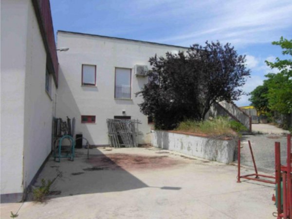 ufficio in vendita a Paciano
