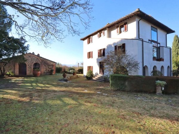 casa indipendente in vendita a Paciano