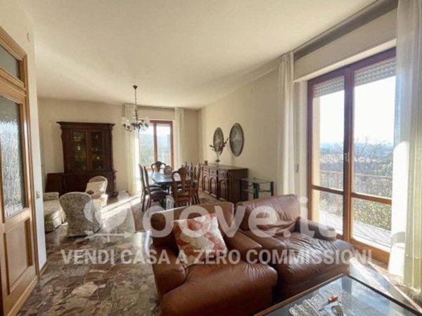 casa indipendente in vendita a Paciano