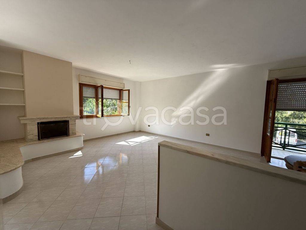 appartamento in vendita a Paciano