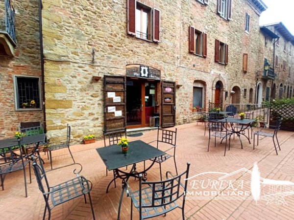 attivita commerciale in vendita a Paciano