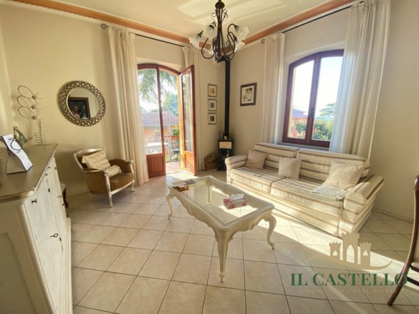appartamento in vendita a Paciano