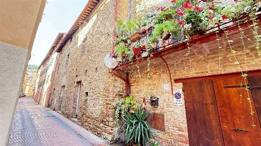 trivano in vendita a Paciano