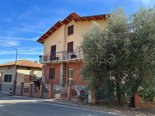 casa indipendente in vendita a Panicale in zona Casalini