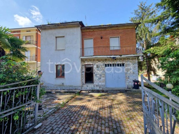 casa indipendente in vendita a Panicale in zona Tavernelle