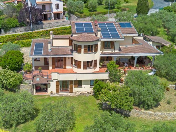 casa indipendente in vendita a Panicale in zona Tavernelle