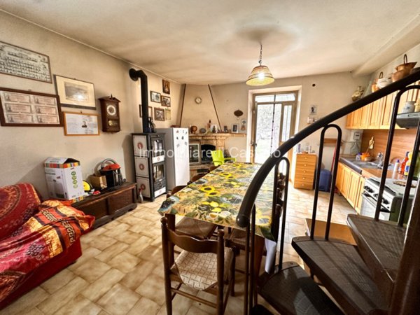 casa indipendente in vendita a Panicale in zona Colgiordano