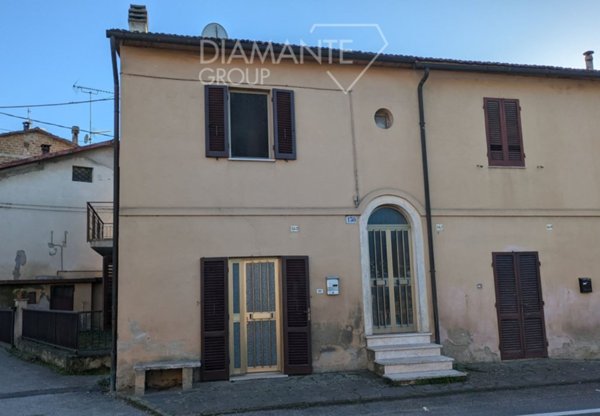 casa indipendente in vendita a Panicale in zona Colgiordano