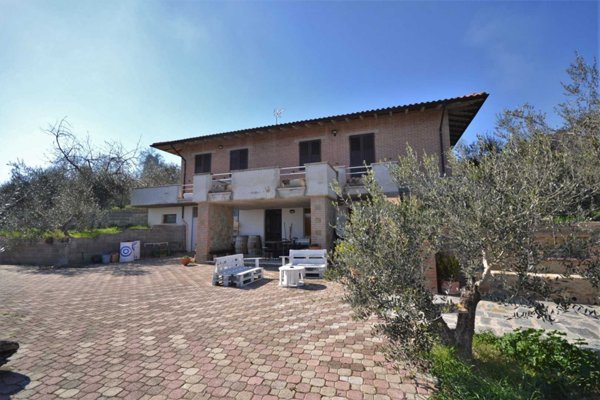 casa indipendente in vendita a Panicale