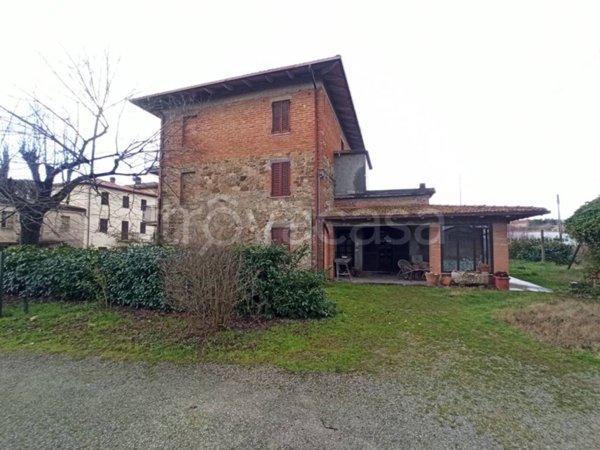 casa indipendente in vendita a Panicale in zona Tavernelle
