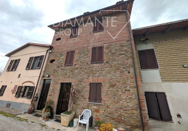 casa indipendente in vendita a Panicale in zona Colgiordano