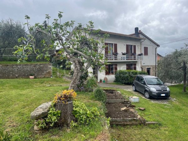 casa indipendente in vendita a Panicale in zona Casalini