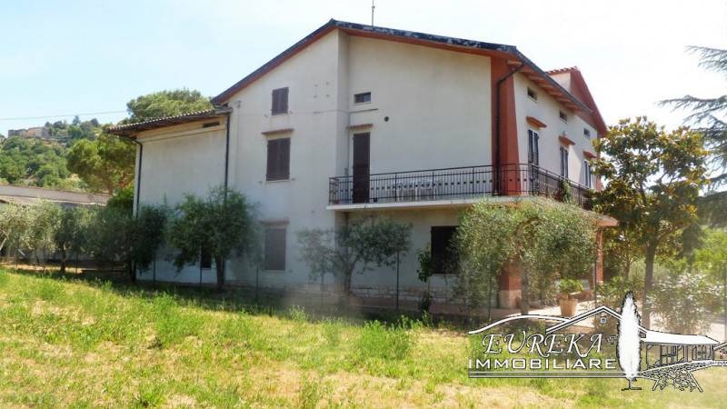 casa indipendente in vendita a Panicale in zona Colgiordano