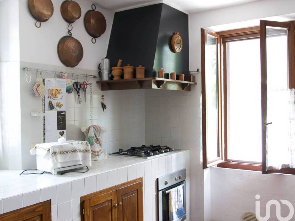 casa indipendente in vendita a Panicale in zona Mongiovino