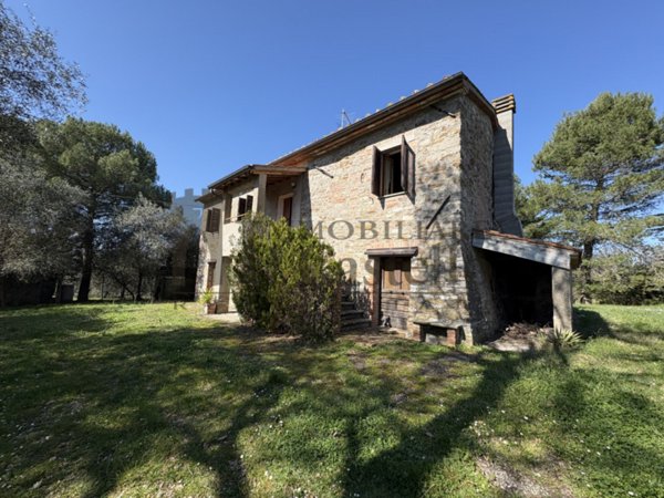 appartamento in vendita a Panicale in zona Casalini