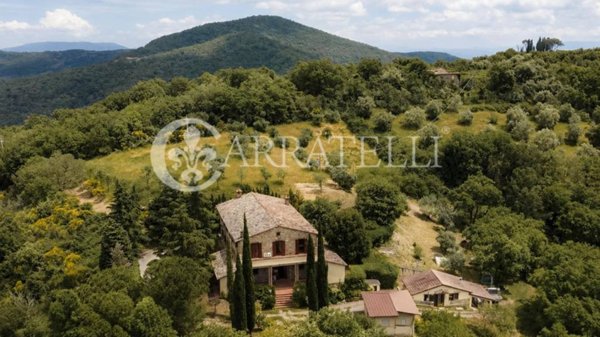 villa in vendita a Panicale in zona Colgiordano
