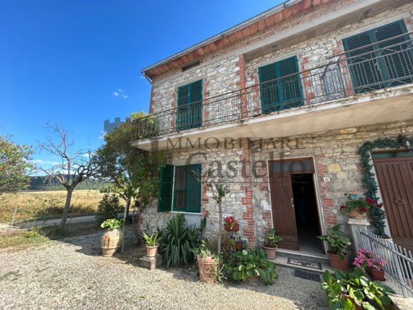 casa indipendente in vendita a Panicale