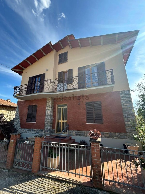 casa indipendente in vendita a Panicale in zona Casalini