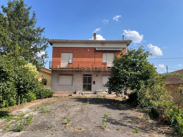 casa indipendente in vendita a Panicale in zona Tavernelle