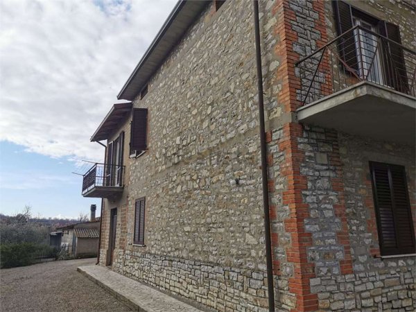 casa indipendente in vendita a Panicale