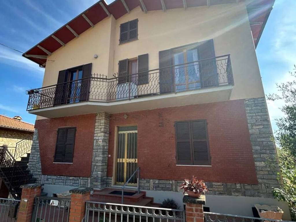 casa indipendente in vendita a Panicale in zona Casalini