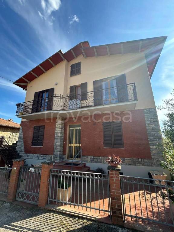 casa indipendente in vendita a Panicale in zona Casalini