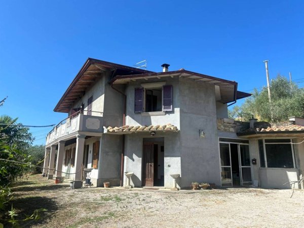 casa indipendente in vendita a Panicale