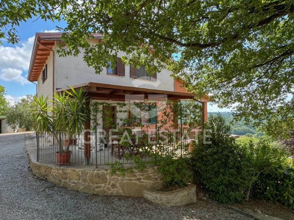 casa indipendente in vendita a Panicale in zona Tavernelle