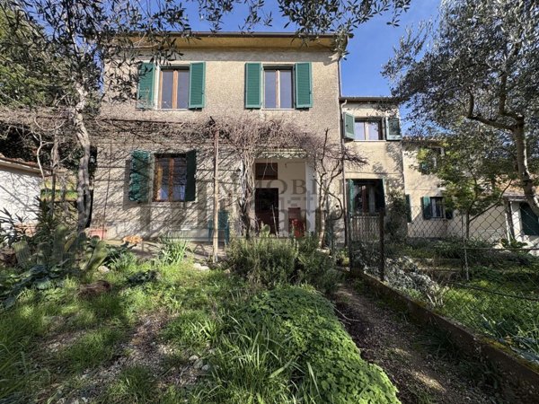 casale in vendita a Panicale