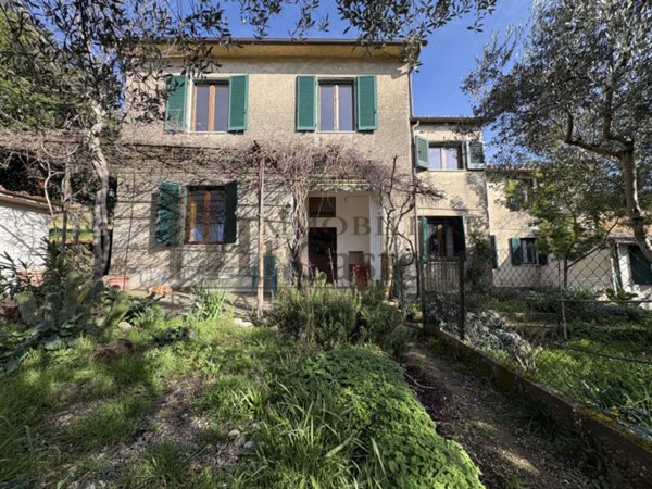 casa indipendente in vendita a Panicale in zona Macereto