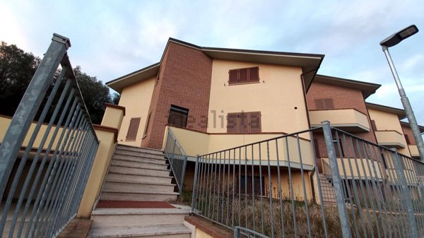 casa indipendente in vendita a Panicale