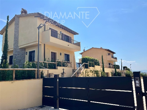 casa indipendente in vendita a Panicale