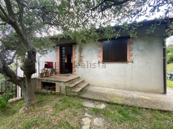 casa indipendente in vendita a Panicale in zona Casalini