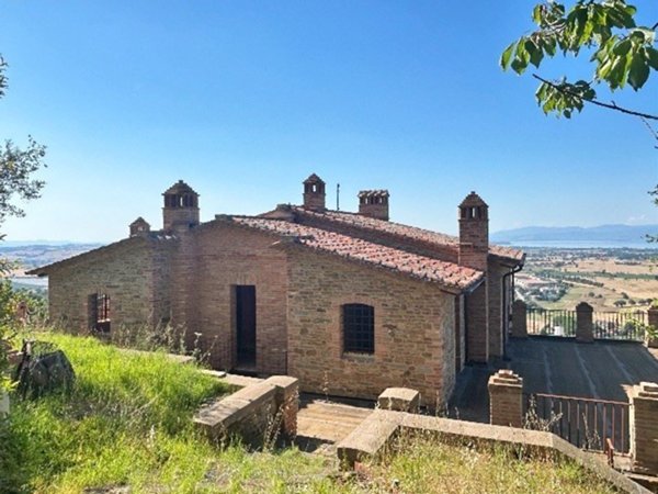 casa indipendente in vendita a Panicale