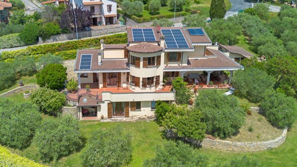 casa indipendente in vendita a Panicale in zona Tavernelle