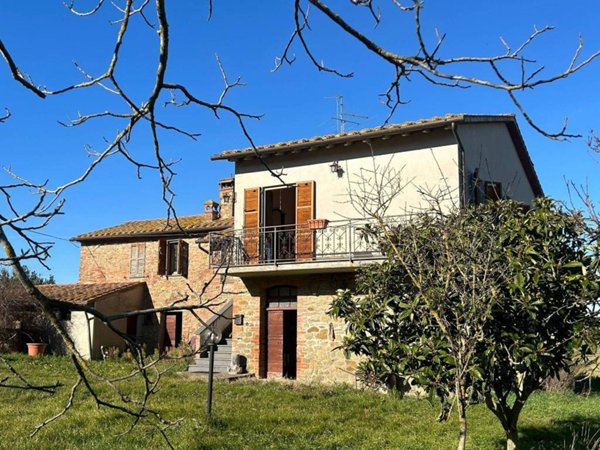 casa indipendente in vendita a Panicale in zona Colgiordano