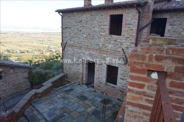 casa indipendente in vendita a Panicale