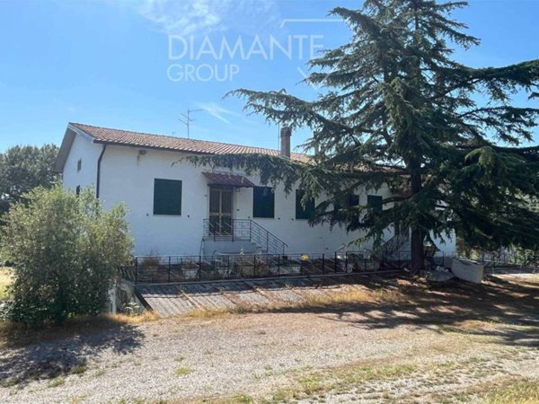 casa indipendente in vendita a Panicale