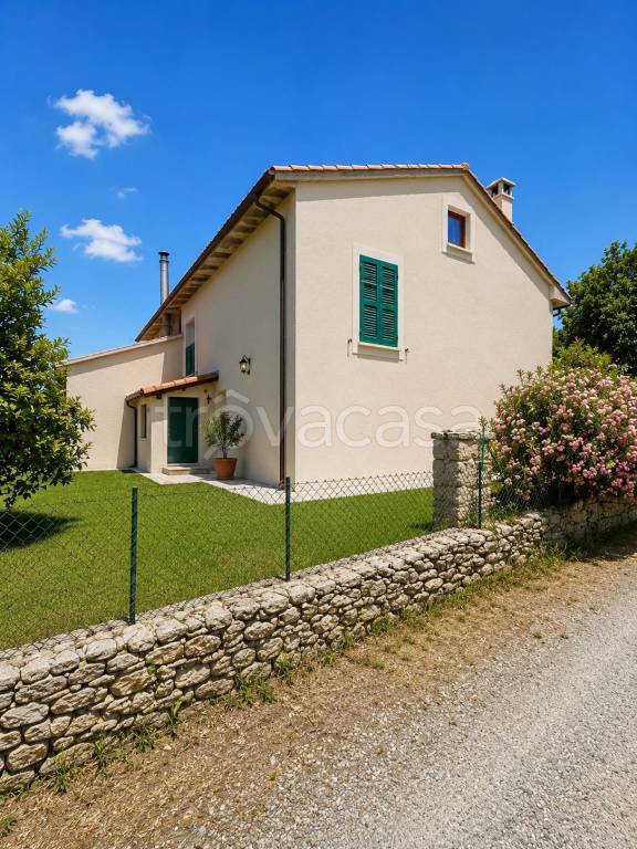 casa indipendente in vendita a Panicale in zona Mongiovino