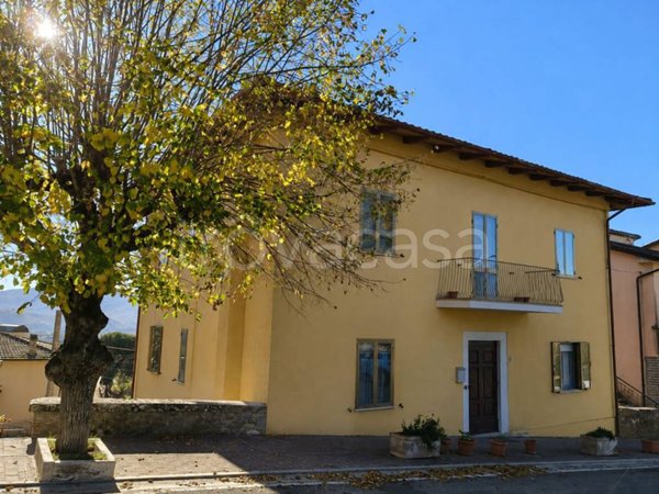 appartamento in vendita a Panicale in zona Macereto