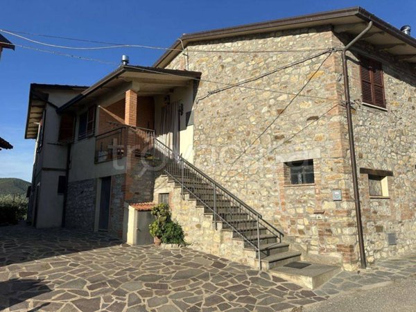 casa indipendente in vendita a Panicale in zona Casalini