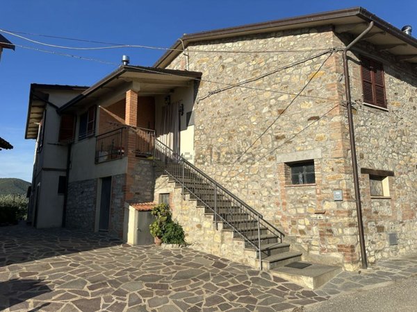 casa indipendente in vendita a Panicale